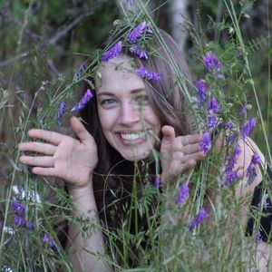 Meet your Posher, Anna